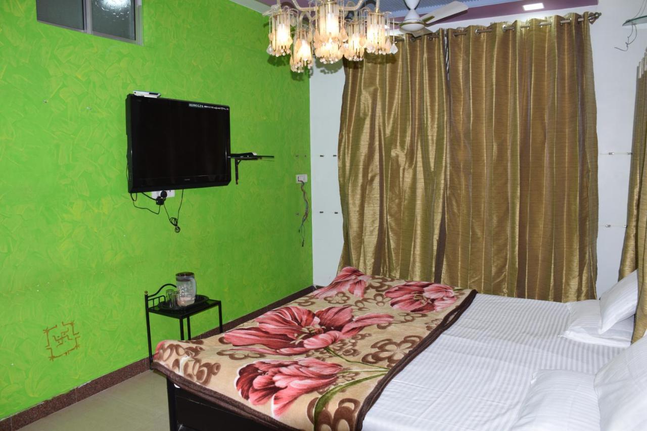 Hotel Deep Valley Mount Abu Buitenkant foto