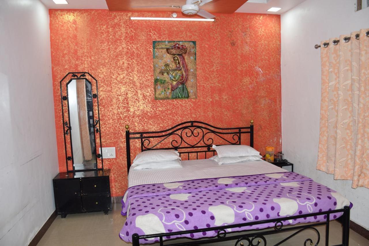 Hotel Deep Valley Mount Abu Buitenkant foto