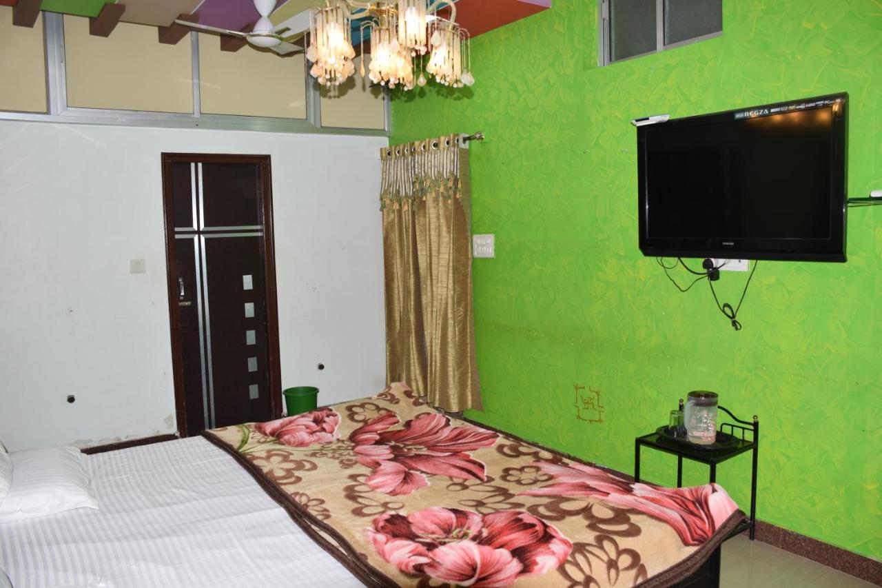 Hotel Deep Valley Mount Abu Buitenkant foto