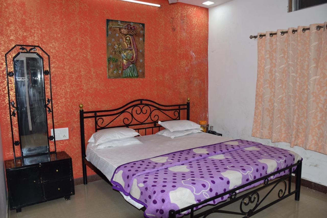 Hotel Deep Valley Mount Abu Buitenkant foto