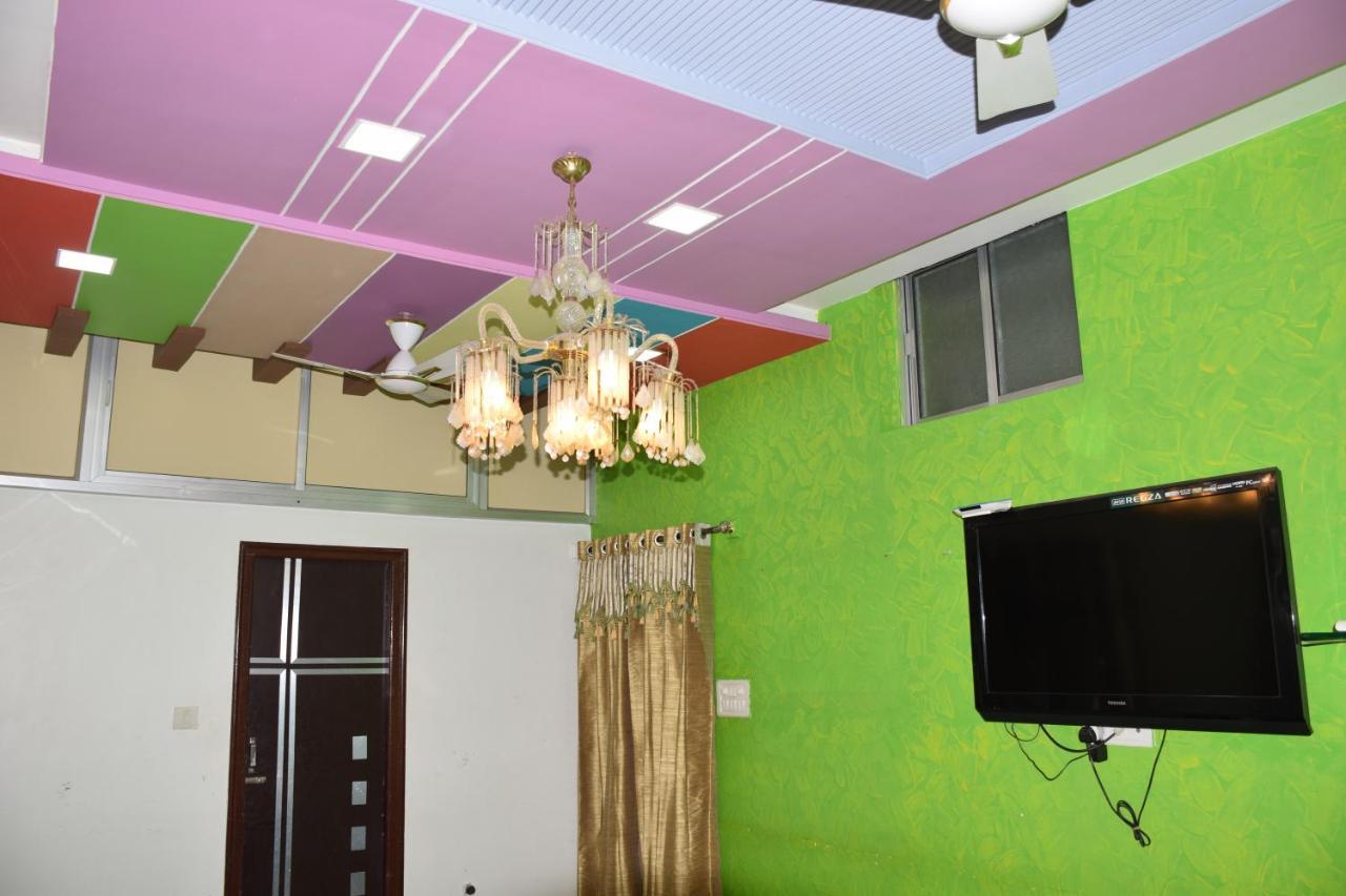 Hotel Deep Valley Mount Abu Buitenkant foto